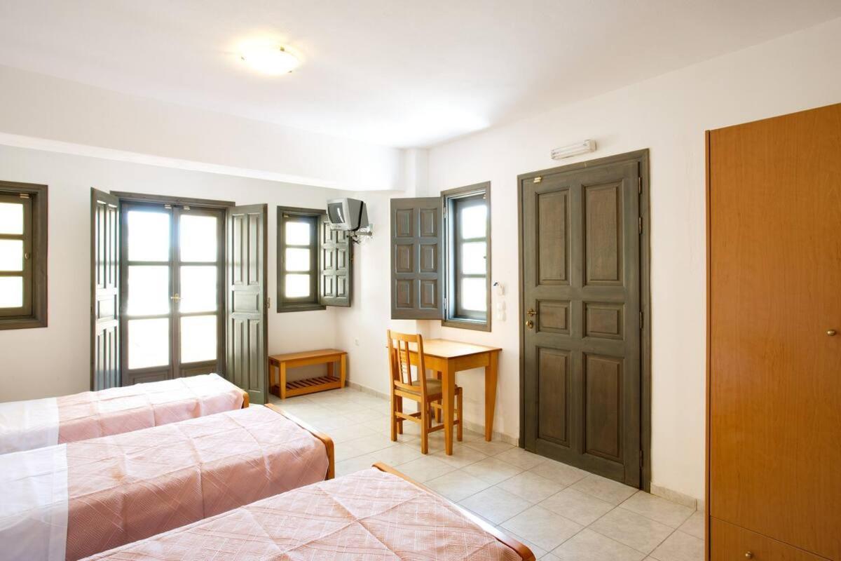 Dagris Villa Studios คามารี ภายนอก รูปภาพ