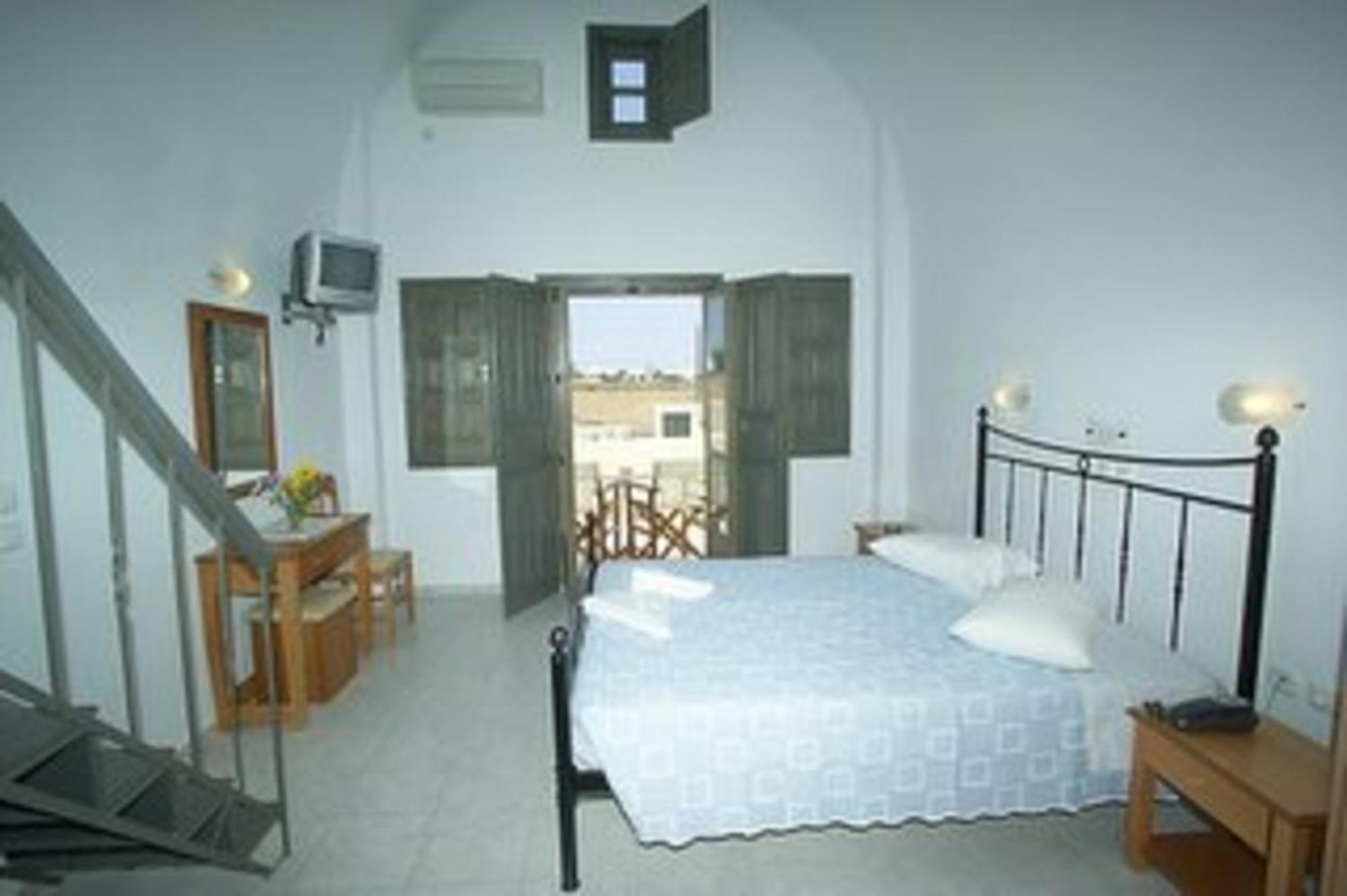 Dagris Villa Studios คามารี ภายนอก รูปภาพ
