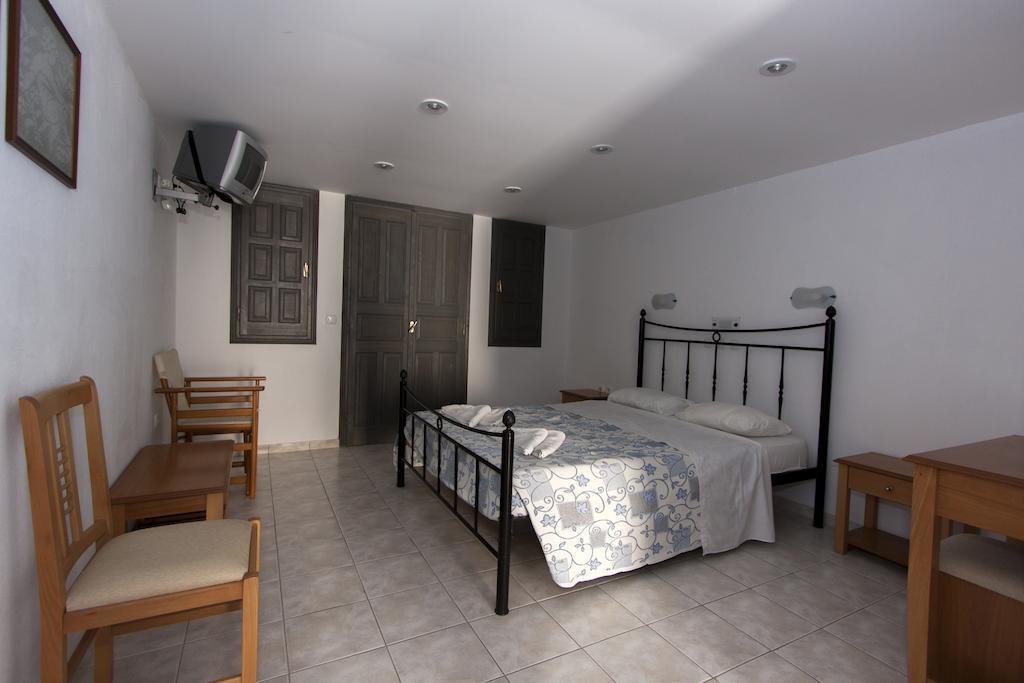 Dagris Villa Studios คามารี ภายนอก รูปภาพ